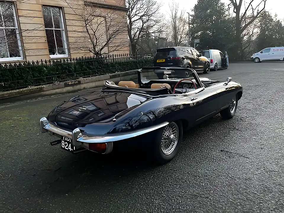 Used 1972 Jaguar E-Type Series Ii Roadster Blue - Interior and Exterior details 8