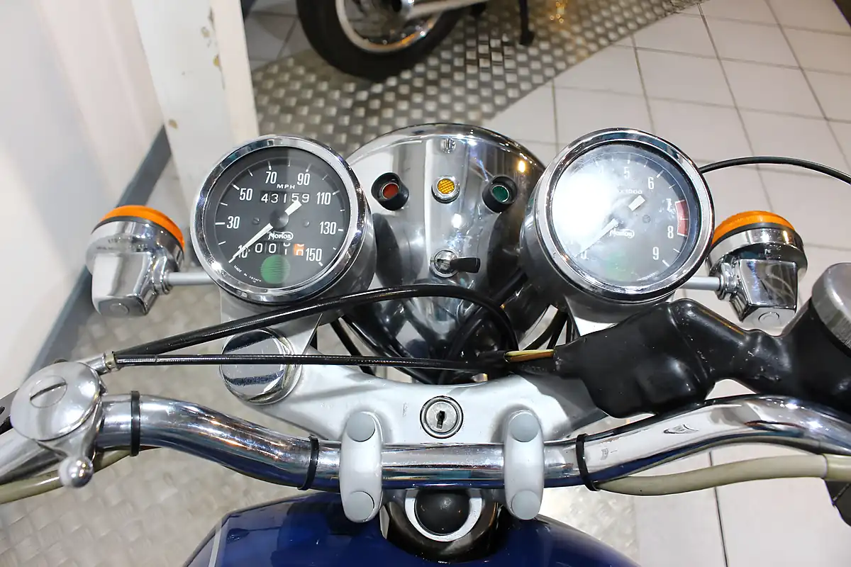 Used 1972 Norton Commando Mk Iv Interstate Blue - Interior and Exterior details 8