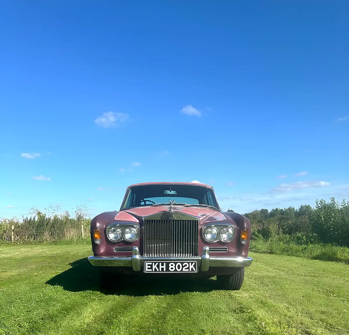 Used 1972 Rolls-Royce Silver Shadow Saloon Red - Interior and Exterior details 4
