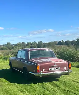 Used 1972 Rolls-Royce Silver Shadow Saloon Red - Interior and Exterior details 5