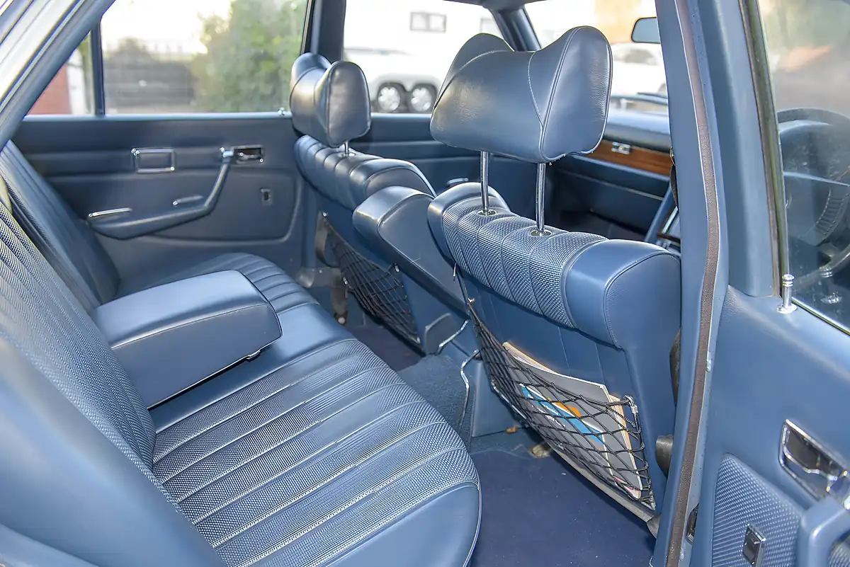 Used 1973 Mercedes-Benz 280 Se Silver Blue Metallic - Interior and Exterior details 13