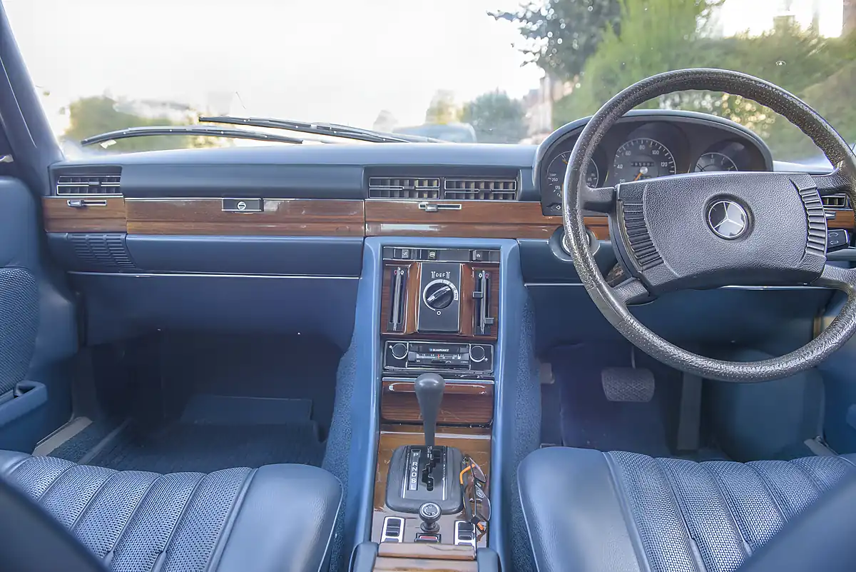Used 1973 Mercedes-Benz 280 Se Silver Blue Metallic - Interior and Exterior details 14