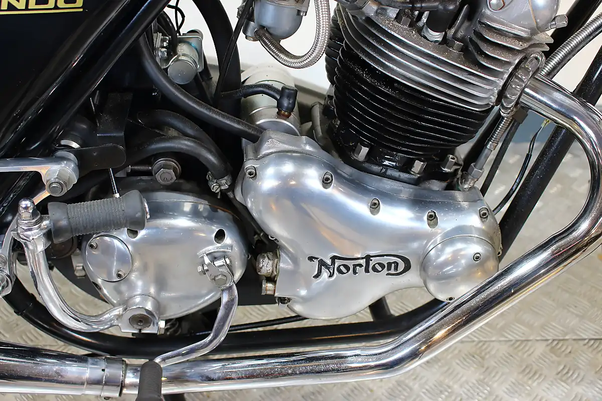 Used 1973 Norton Commando 750 Silver - Interior and Exterior details 5