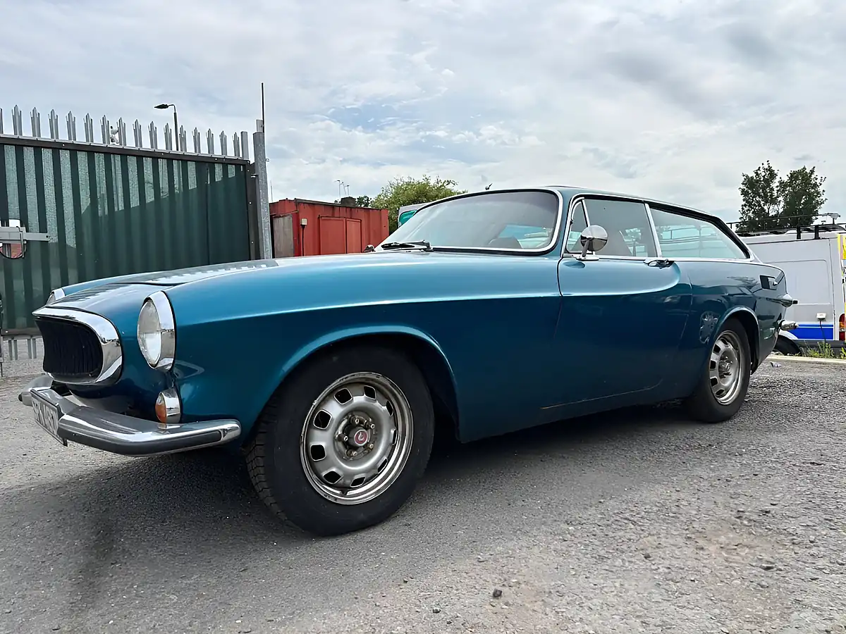 Used 1973 Volvo P1800 Es Estate Blue - Front View