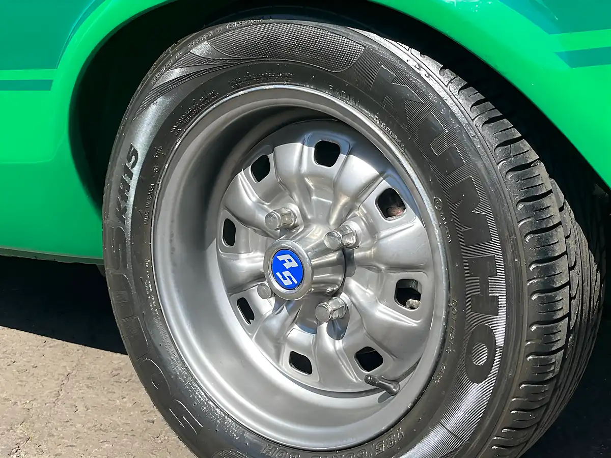 Used 1974 Ford Escort RS2000 Modena Green - Interior and Exterior details 18