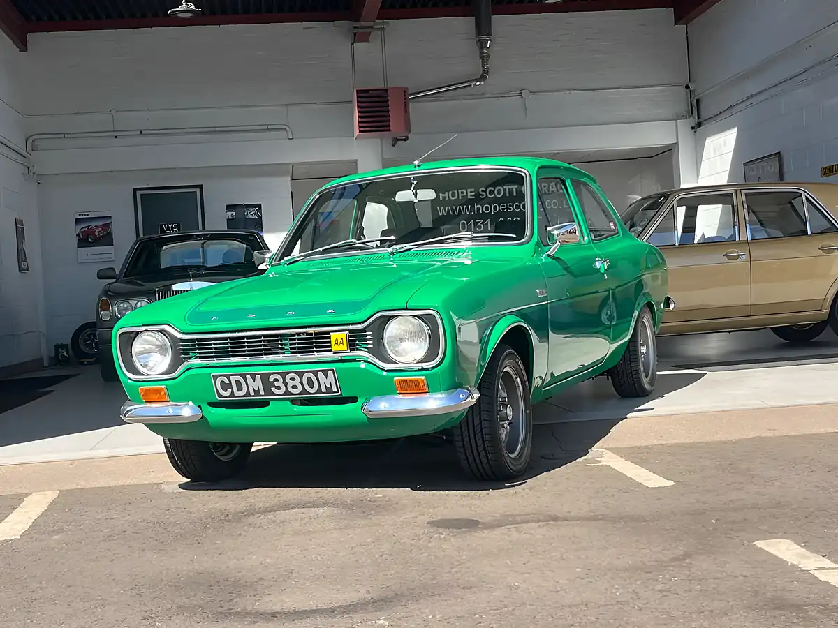 Used 1974 Ford Escort RS2000 Modena Green - Interior and Exterior details 4