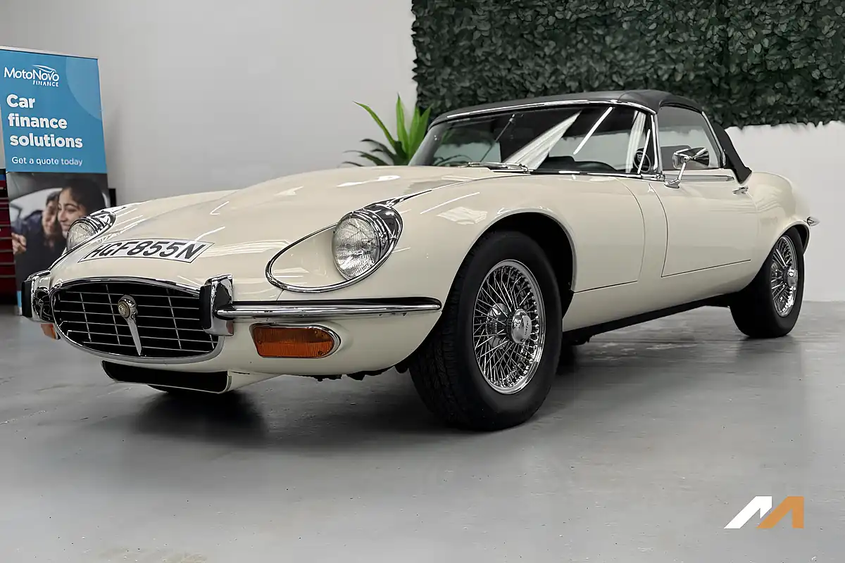 Used 1974 Jaguar E-Type Series 3 White - Interior and Exterior details 14
