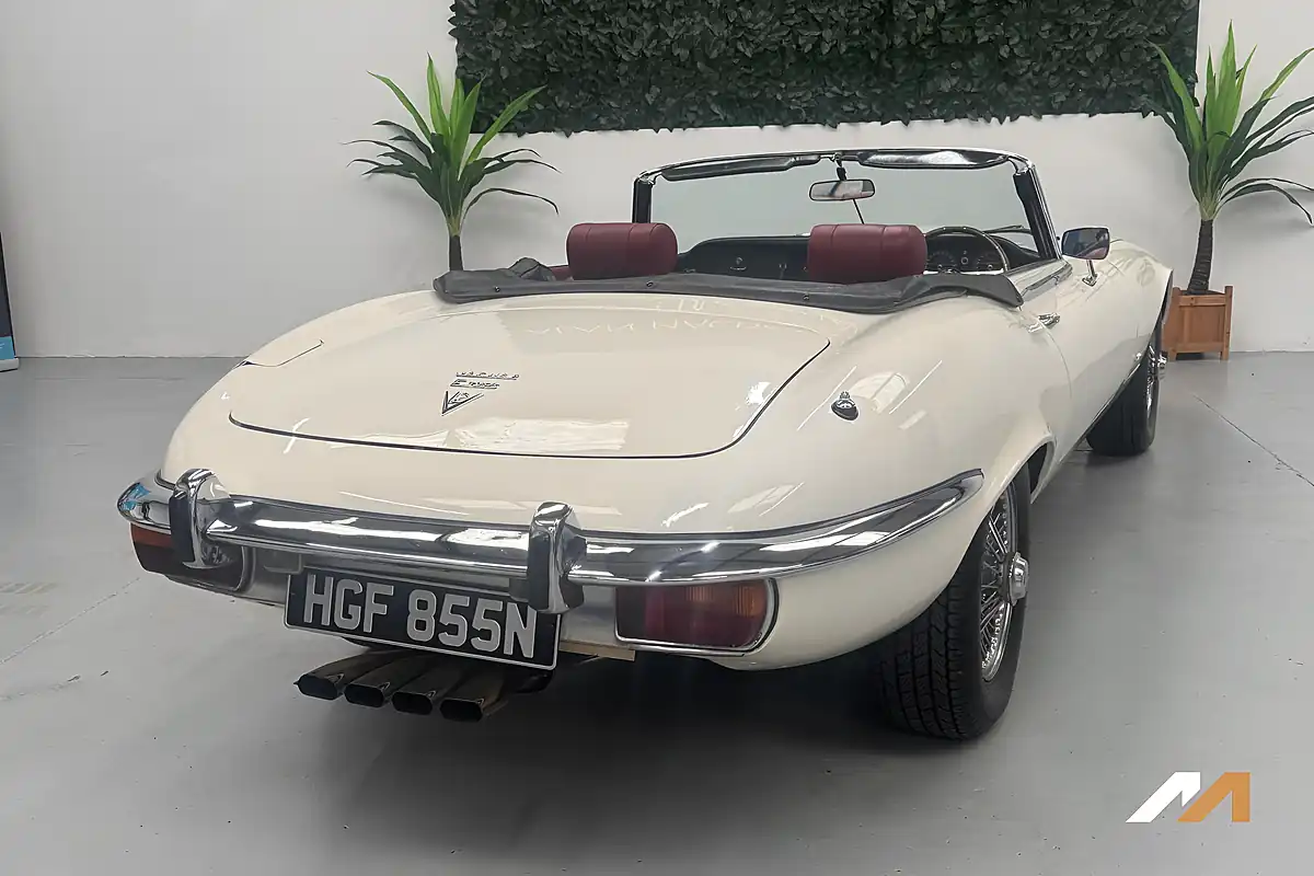 Used 1974 Jaguar E-Type Series 3 White - Interior and Exterior details 2