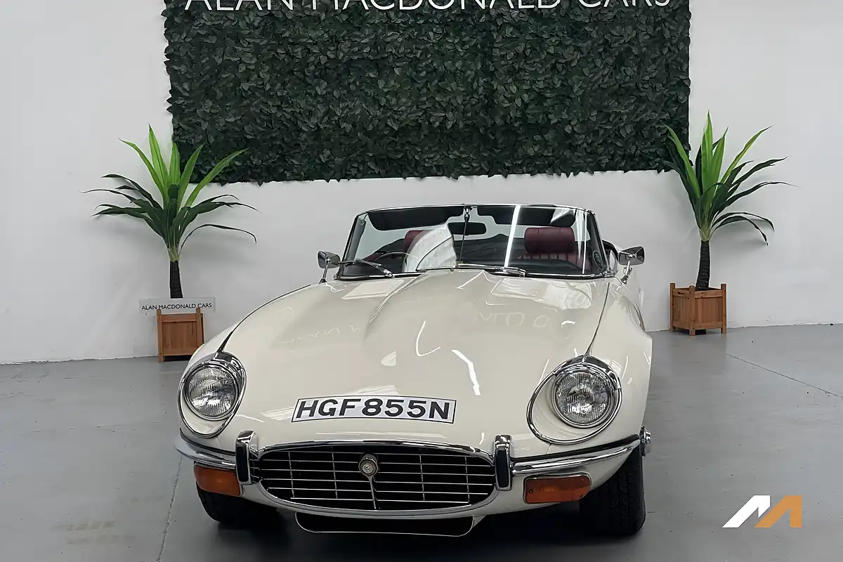 Used 1974 Jaguar E-Type Series 3 White - Interior and Exterior details 5
