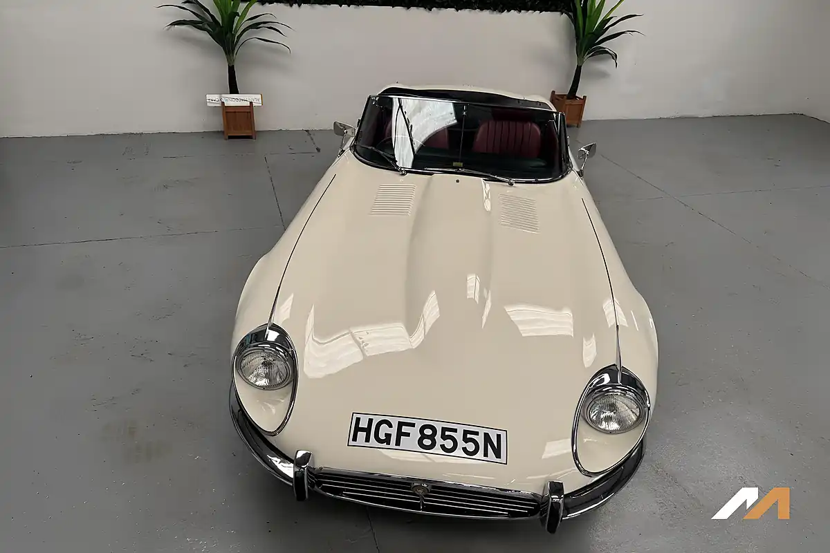 Used 1974 Jaguar E-Type White - Interior and Exterior details 6