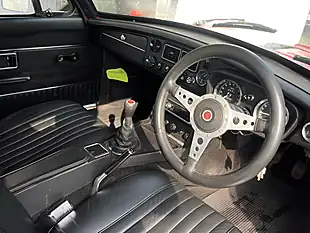 Used 1974 MG Mgb GT Coupe Tartan Red - Interior and Exterior details 4