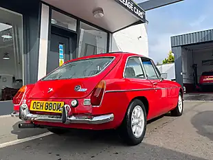 Used 1974 MG Mgb GT Coupe Tartan Red - Interior and Exterior details 8