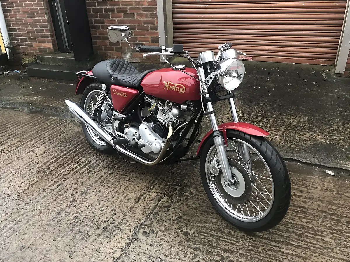 Used 1974 Norton 850 Commando - Interior and Exterior details 5