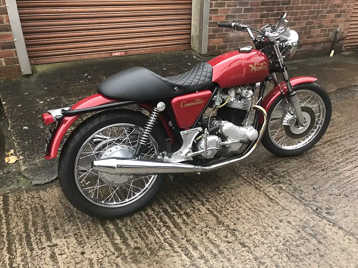 Used 1974 Norton 850 Commando - Interior and Exterior details 6