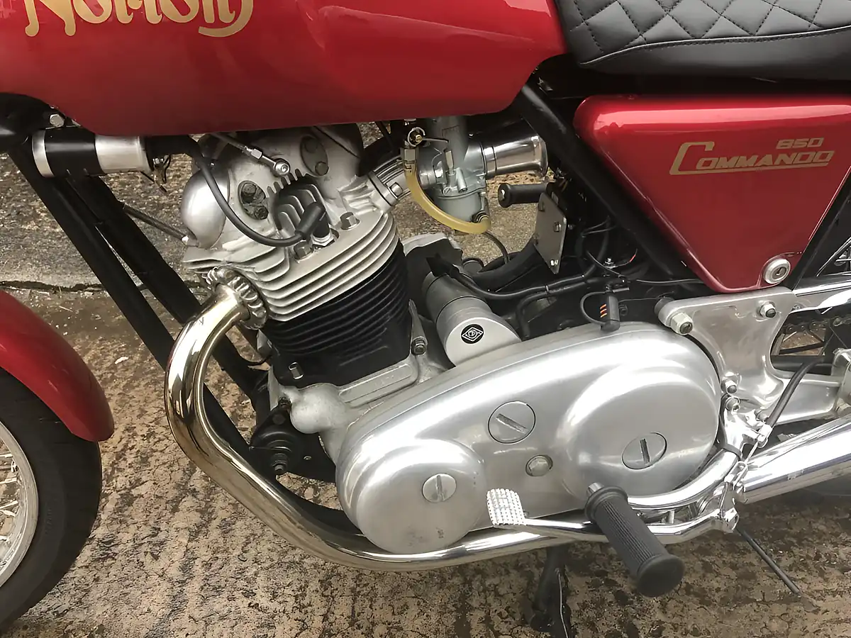 Used 1974 Norton 850 Commando - Interior and Exterior details 9