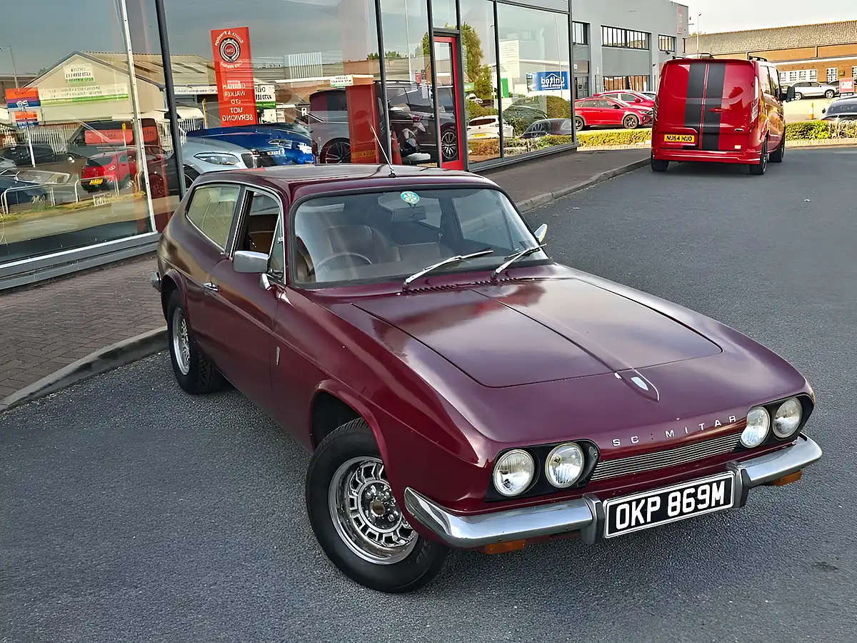 Used 1974 Reliant Scimitar Gte Coupe Burgundy - Interior and Exterior details 5