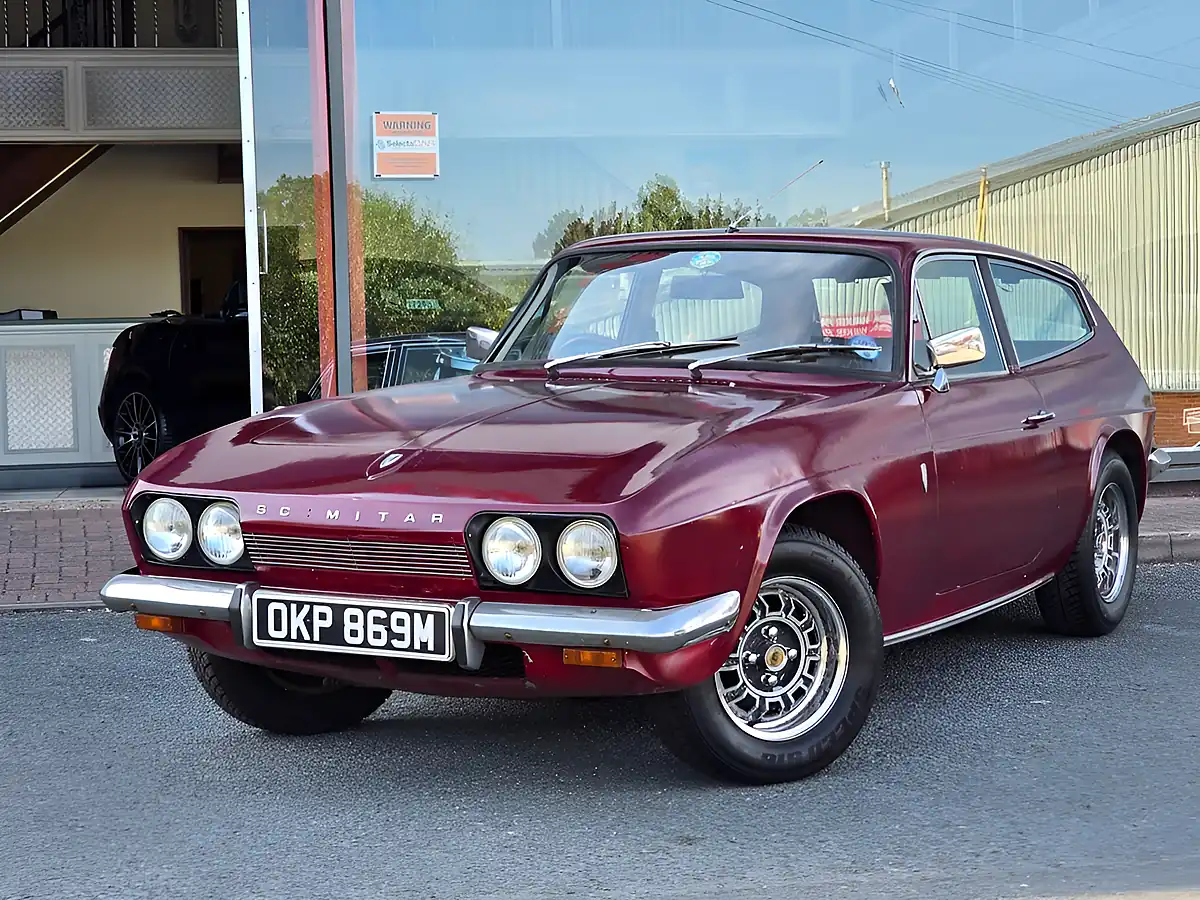 Used 1974 Reliant Scimitar Gte Coupe Burgundy - Interior and Exterior details 8