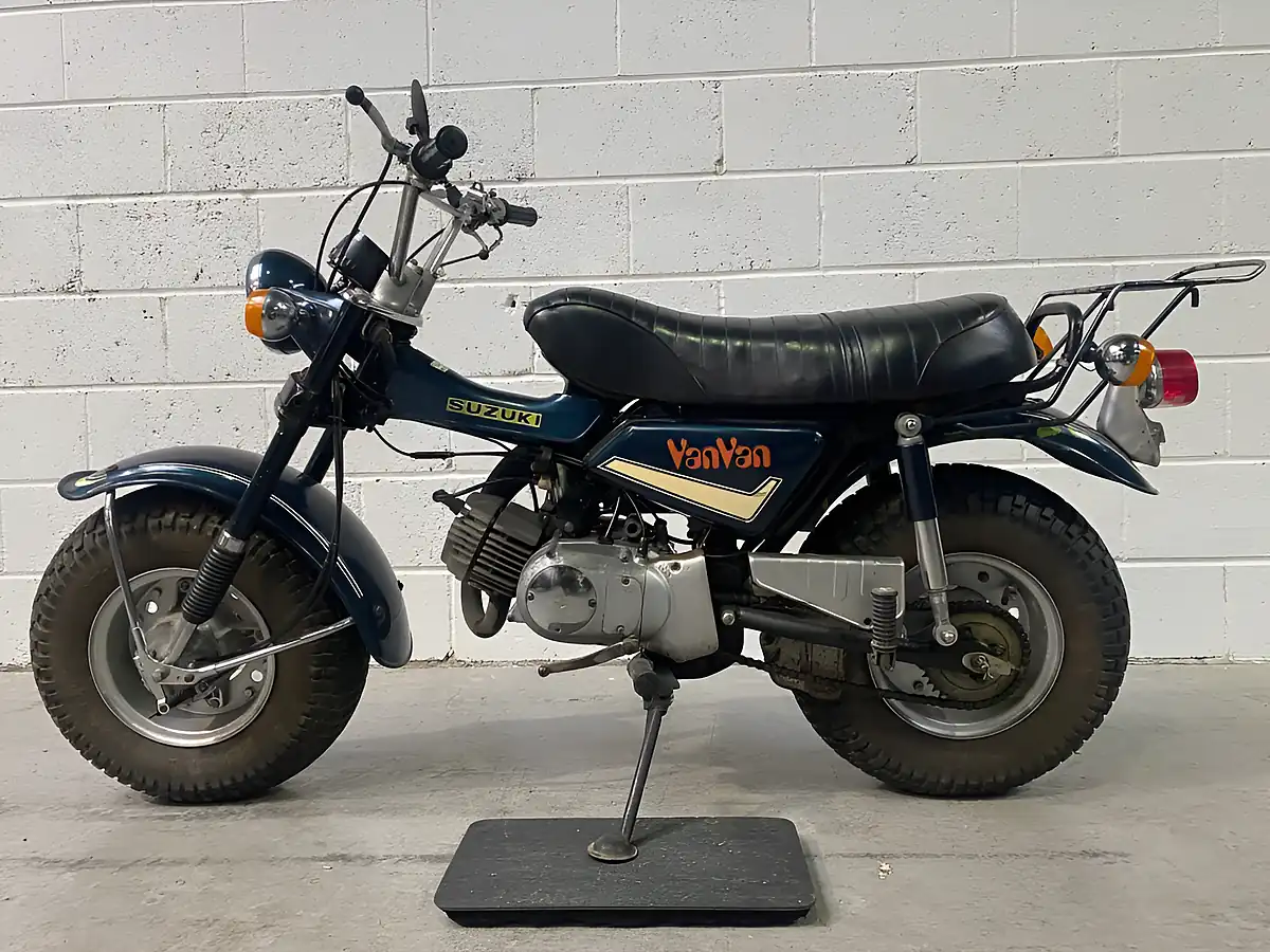 Used 1974 Suzuki Van Van 90 Black - Interior and Exterior details 7