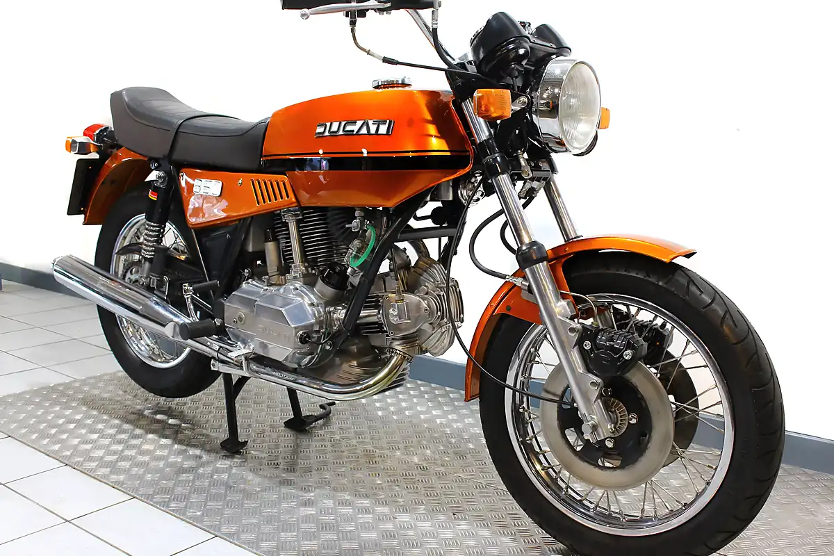 Used 1975 Ducati 860GT Orange - Interior and Exterior details 2