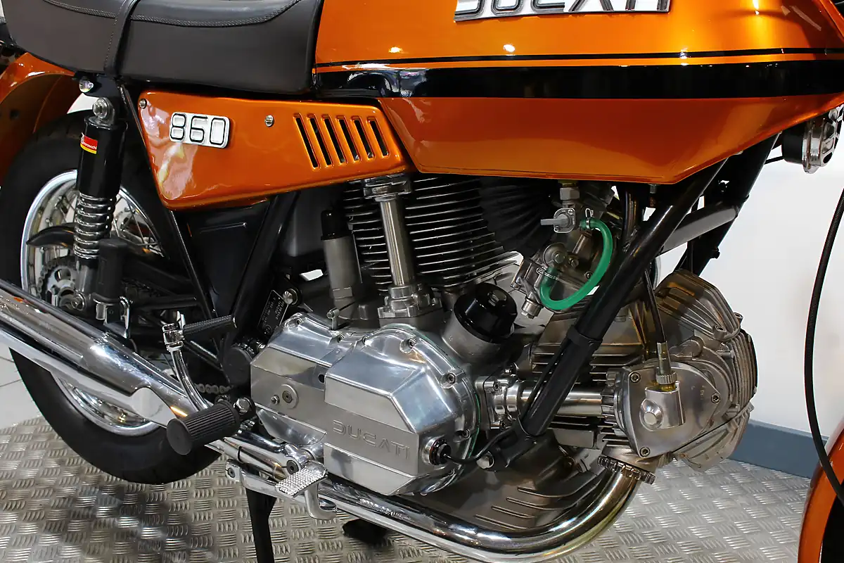 Used 1975 Ducati 860GT Orange - Interior and Exterior details 6