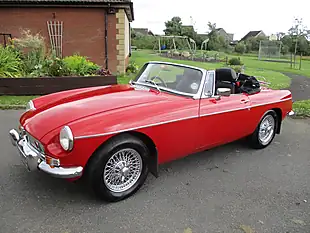 Used 1975 MG Mgb Roadster Tartan Red - Interior and Exterior details 2