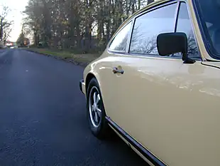 Used 1975 Porsche 911 Coupe Primrose Yellow - Interior and Exterior details 10