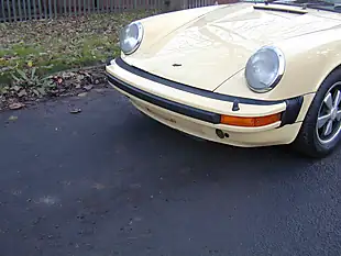 Used 1975 Porsche 911 Coupe Primrose Yellow - Interior and Exterior details 11