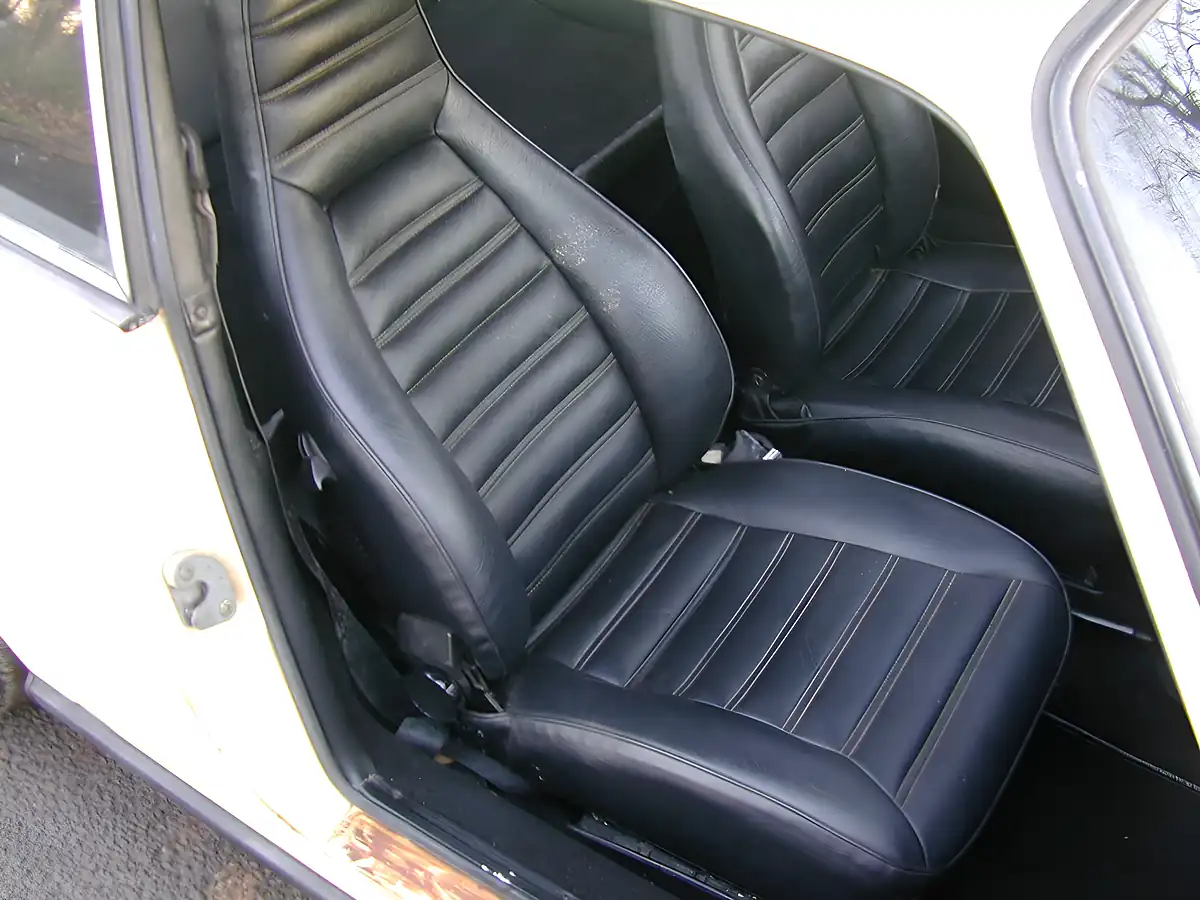 Used 1975 Porsche 911 Coupe Primrose Yellow - Interior and Exterior details 14
