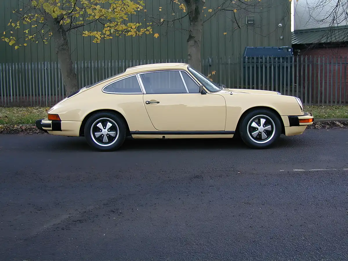 Used 1975 Porsche 911 Coupe Primrose Yellow - Interior and Exterior details 2