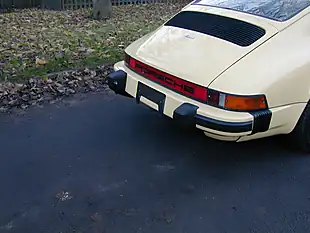 Used 1975 Porsche 911 Coupe Primrose Yellow - Interior and Exterior details 9