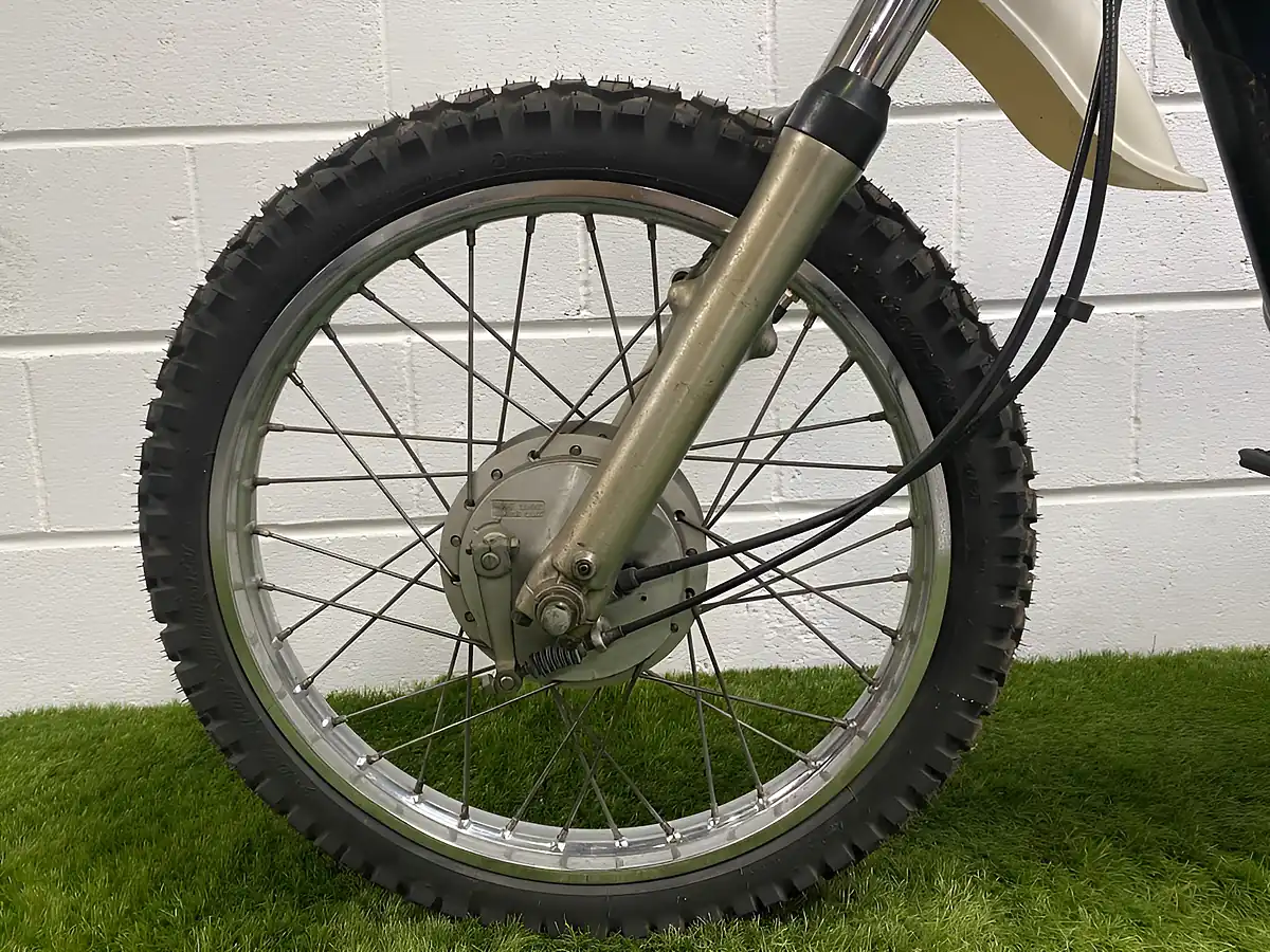 Used 1975 Suzuki TS90 Green - Interior and Exterior details 13