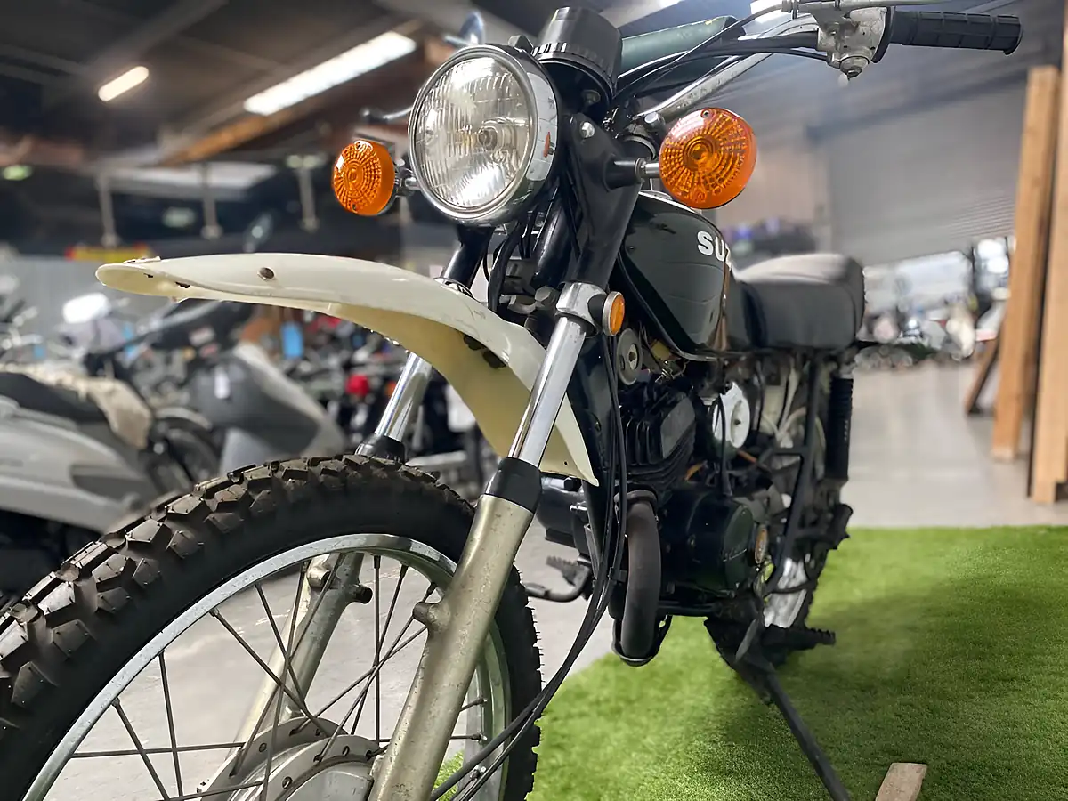 Used 1975 Suzuki TS90 Green - Interior and Exterior details 15