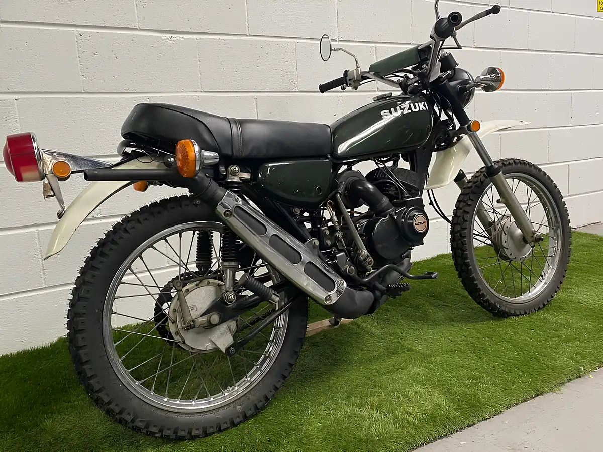 Used 1975 Suzuki TS90 Green - Interior and Exterior details 5