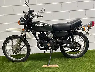 Used 1975 Suzuki TS90 Green - Interior and Exterior details 9
