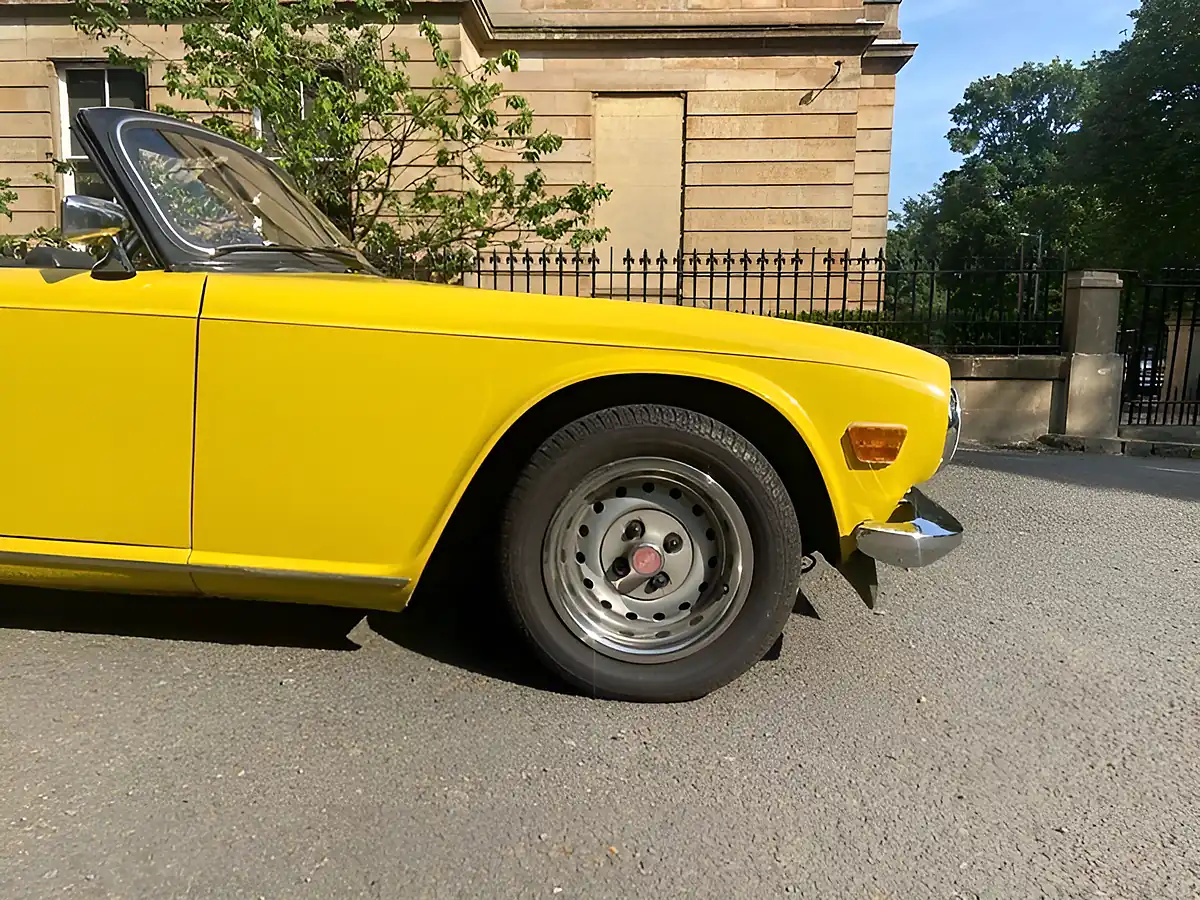 Used 1975 Triumph TR6 Yellow - Interior and Exterior details 14