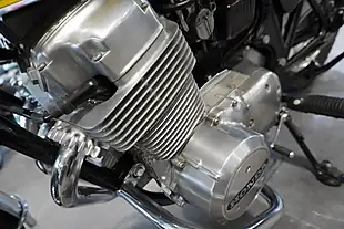 Used 1976 Honda CB750 Yellow - Interior and Exterior details 11