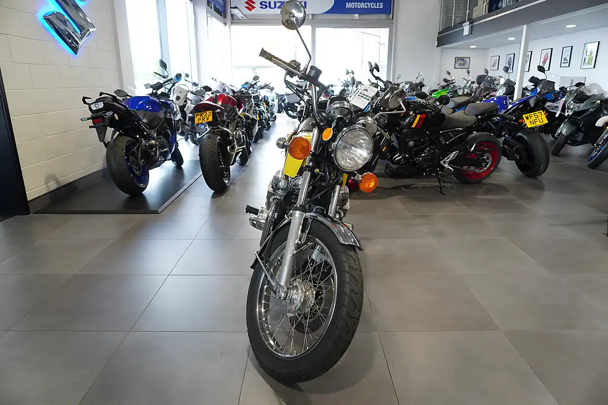 Used 1976 Honda CB750 Yellow - Interior and Exterior details 3