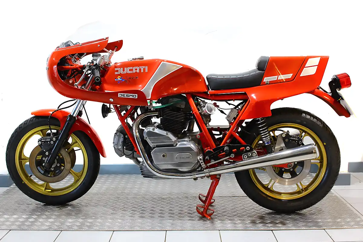Used 1978 Ducati 900SD Darmah Red - Interior and Exterior details 10