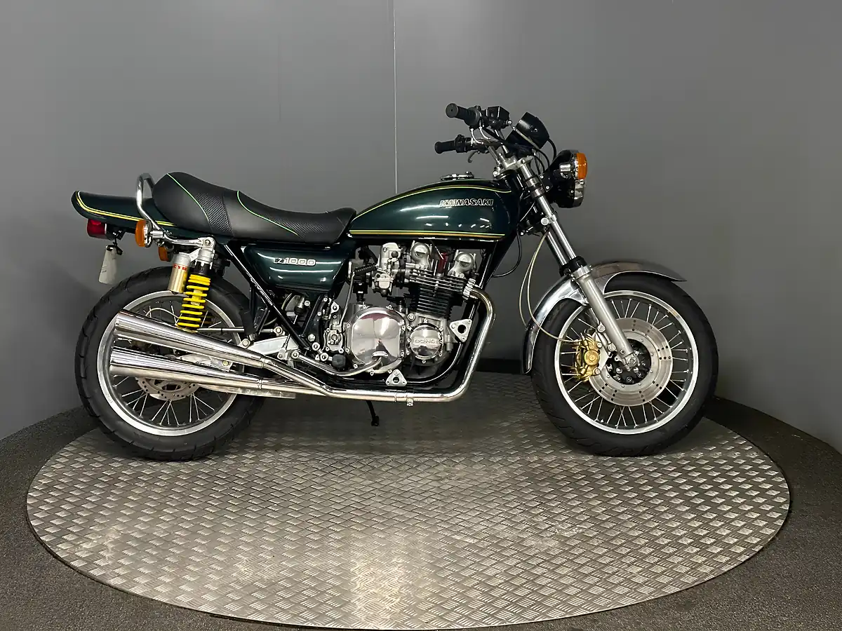 Used 1978 Kawasaki Z1 Z Green - Front View