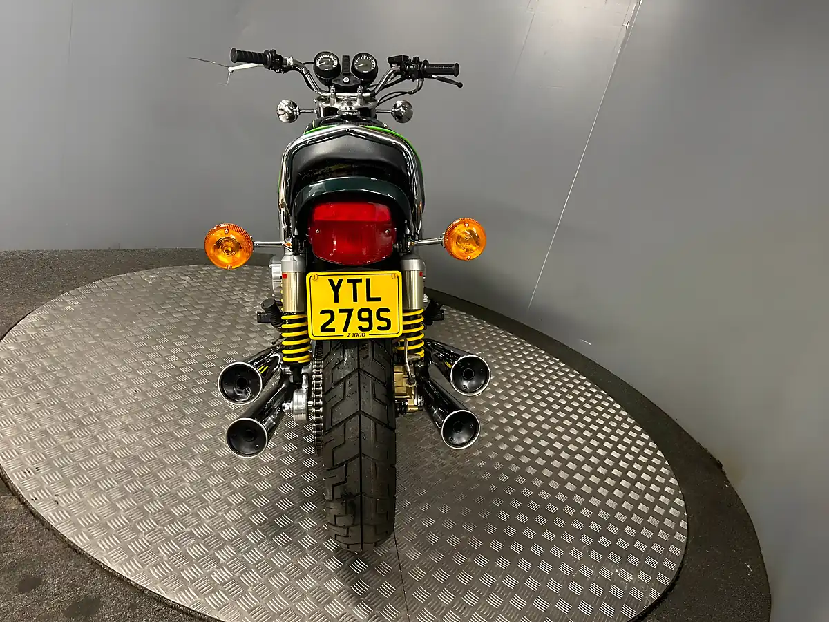 Used 1978 Kawasaki Z1 Z Green - Interior and Exterior details 11