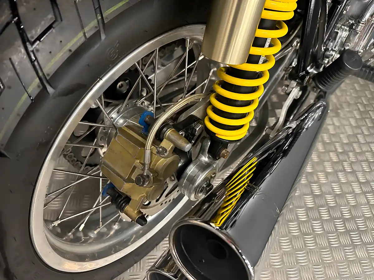 Used 1978 Kawasaki Z1 Z Green - Interior and Exterior details 4