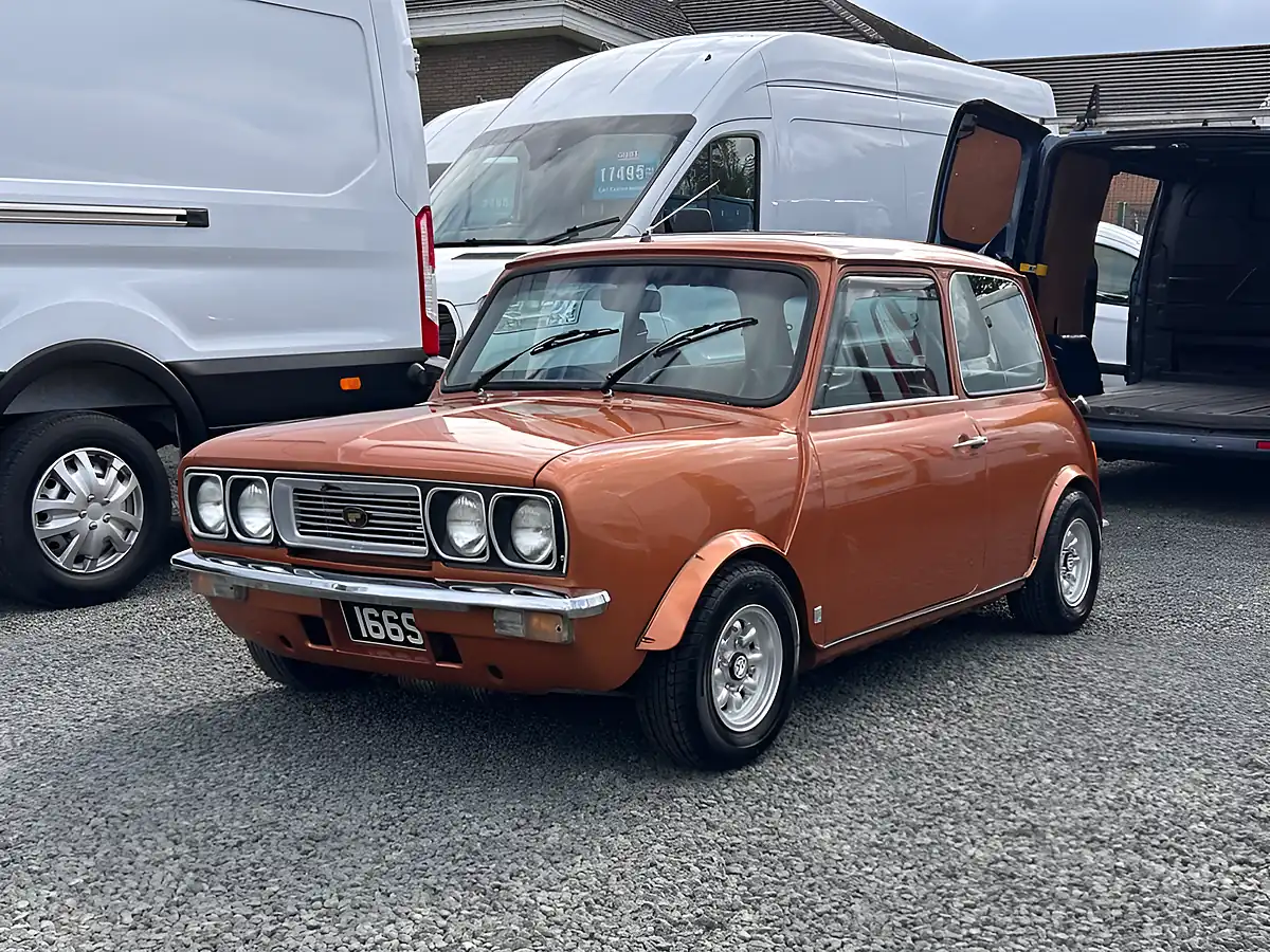 Used 1978 MINI Clubman - Interior and Exterior details 13