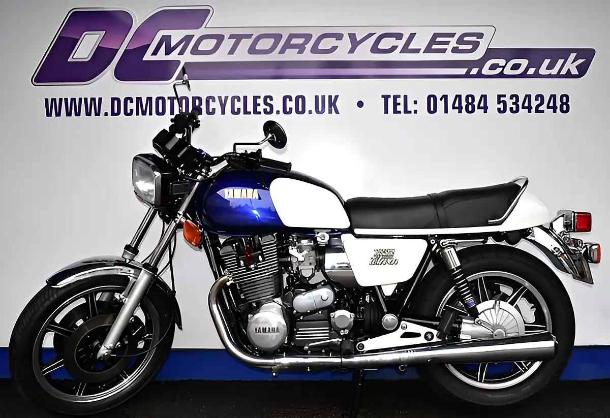 Used 1978 Yamaha XS1100 White - Interior and Exterior details 10