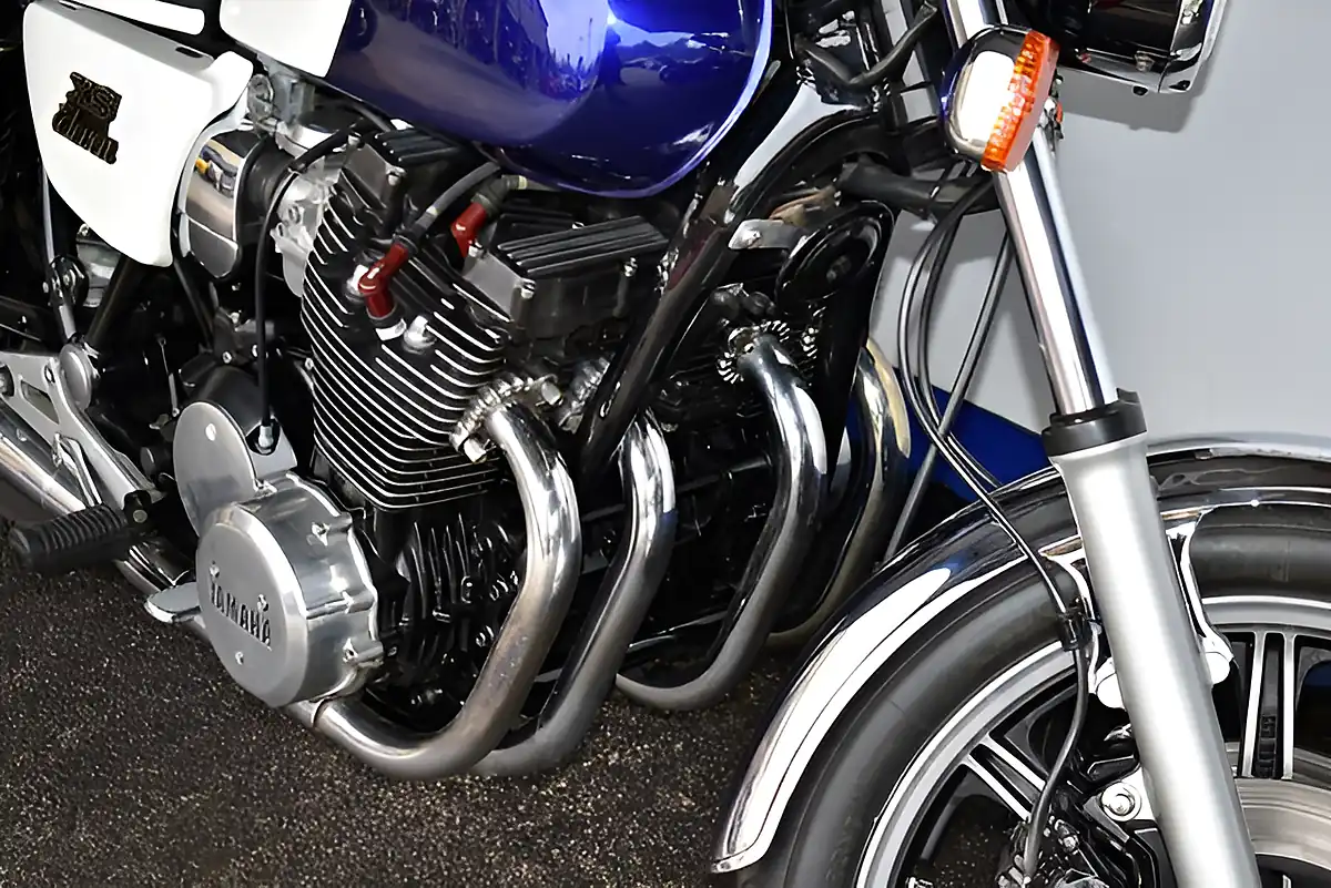 Used 1978 Yamaha XS1100 White - Interior and Exterior details 3