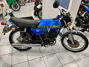Used 1979 Yamaha RD125LC Classic Blue Metallic - Interior and Exterior details 4