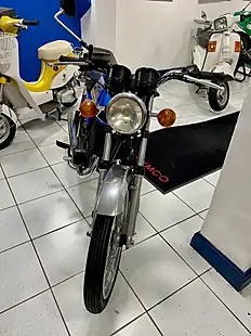 Used 1979 Yamaha RD125LC Classic Blue Metallic - Interior and Exterior details 8