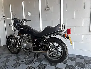 Used 1980 Kawasaki Ltd Black - Interior and Exterior details 17