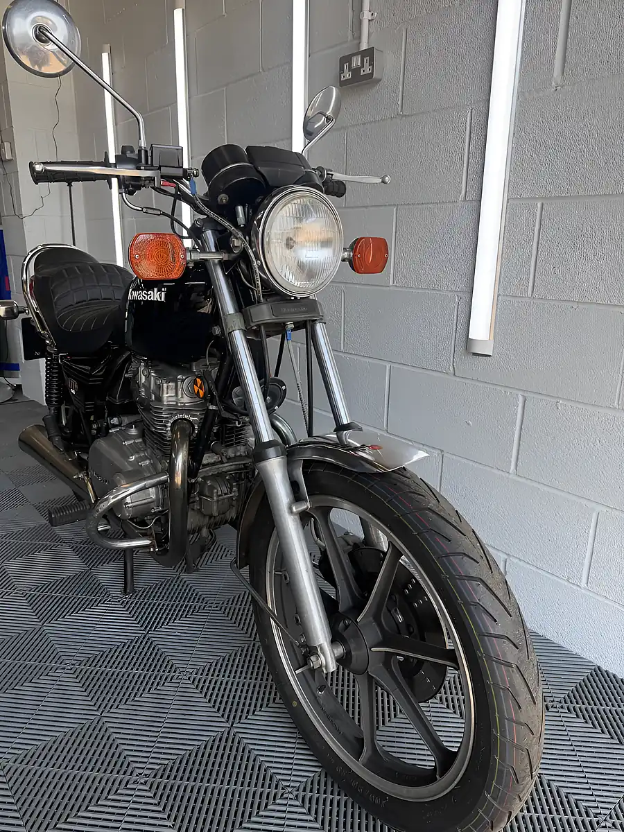 Used 1980 Kawasaki Ltd Black - Interior and Exterior details 7