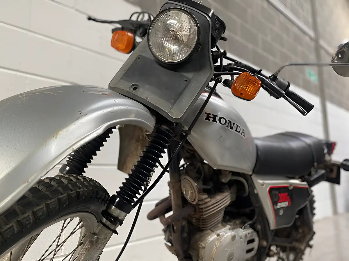 Used 1981 Honda XL250S Silver - Interior and Exterior details 15
