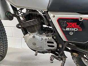 Used 1981 Honda XL250S Silver - Interior and Exterior details 19